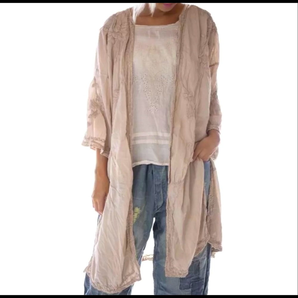 Magnolia Pearl Kimono